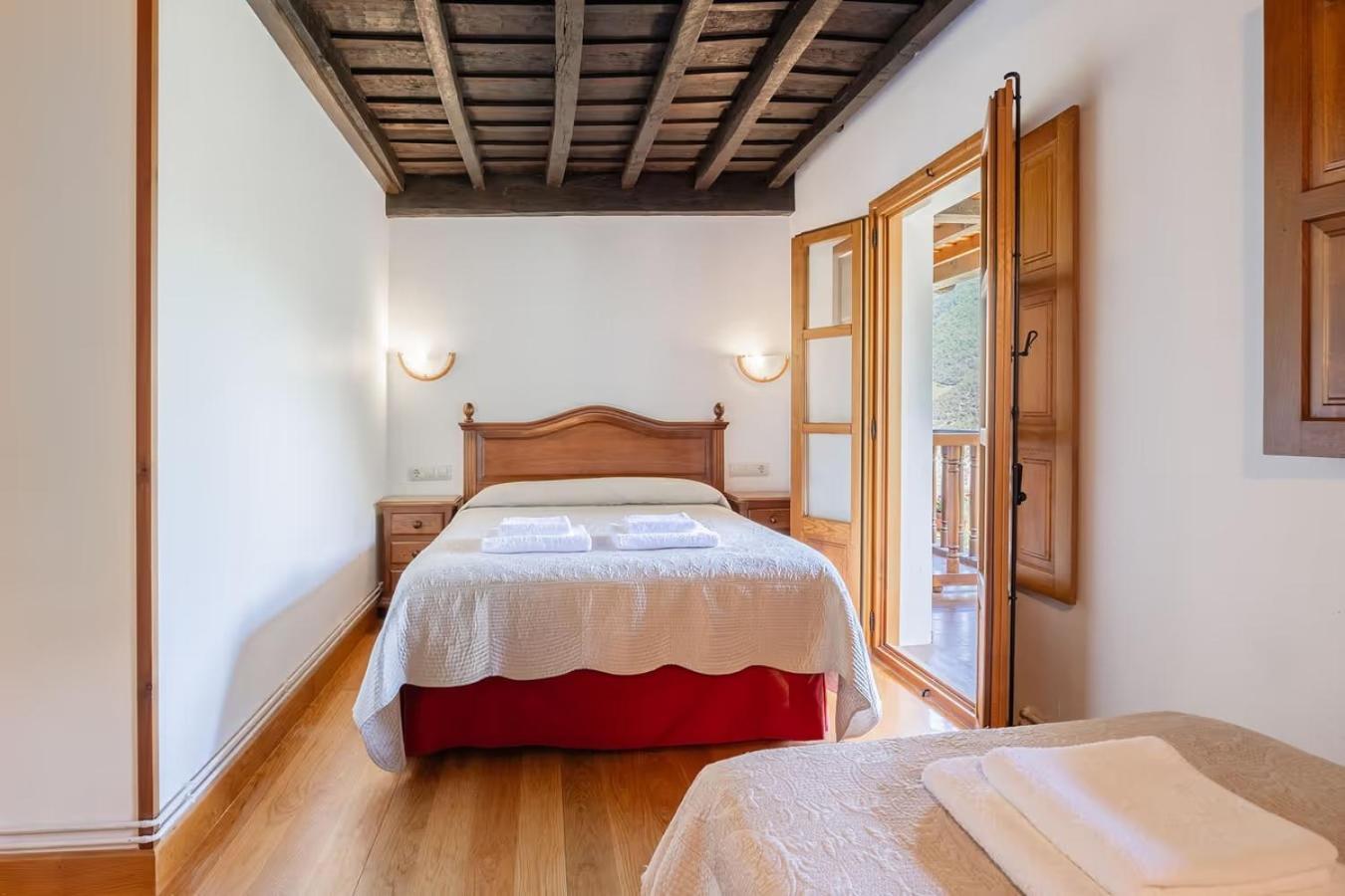Casa Rural La Torre de Perrozo Cabezón de Liébana Exterior foto